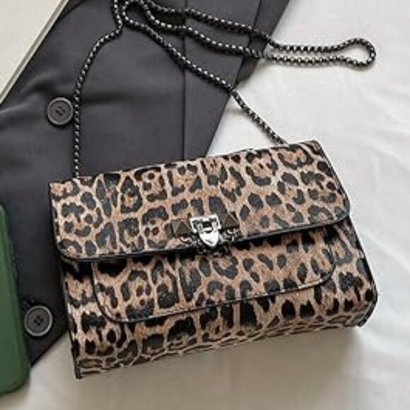 Neiman Marcus Light Brown Leopard Print Metal Buckle Chain Shoulder Bag - Picture 3 of 4